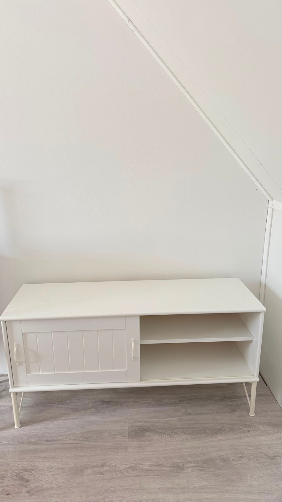 IKEA HAUGA TV-meubel wit (113x55 cm), Ophalen, 100 tot 150 cm, Zo goed als nieuw, Minder dan 100 cm