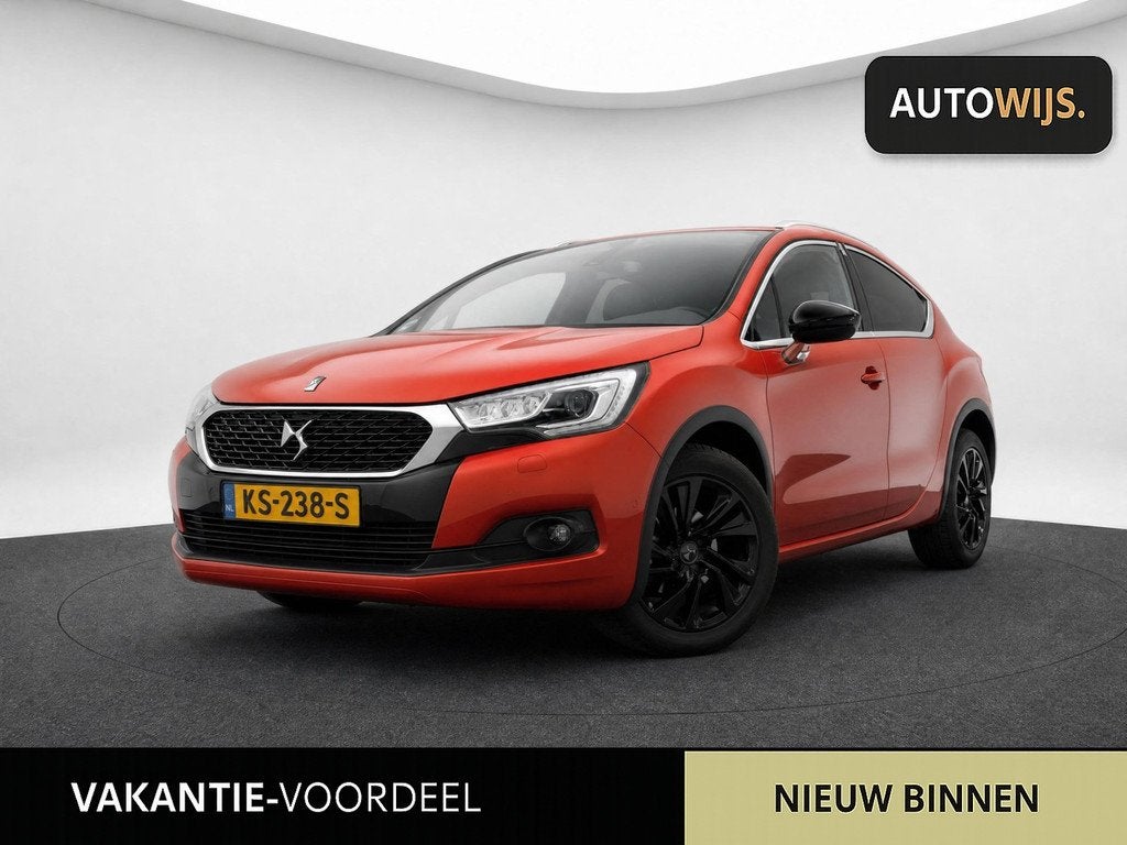Citroen DS4 1.2 PureTech So Chic|LEDER|CAMERA|NL AUTO|TREKHA, Auto's, Citroën, Gebruikt, Leder, Bedrijf, Handgeschakeld