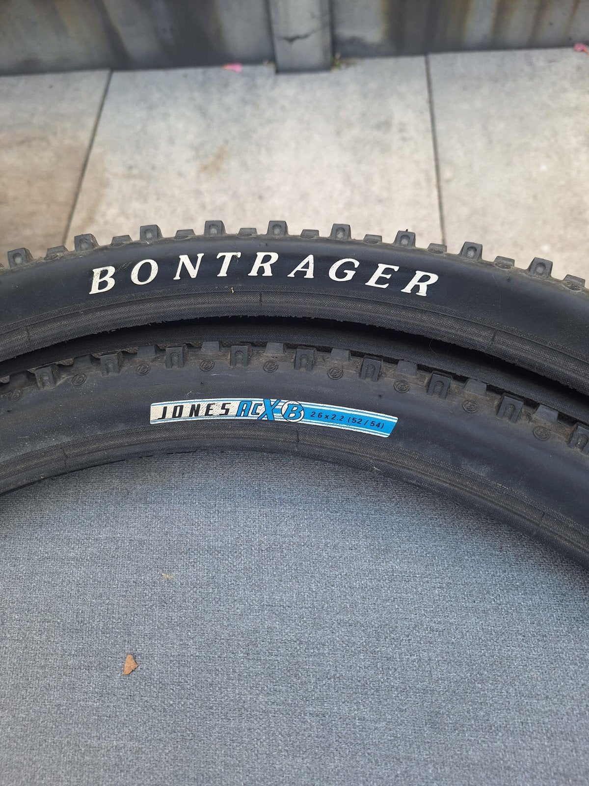 Bontrager Jones ACX 26x2.2 Mountainbike Banden (2 stuks), Ophalen, Gebruikt, Band, Bontrager