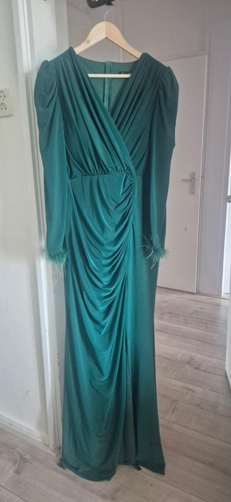 Prachtige groene galajurk Maat 44 tot 48, Kleding | Dames, Jurken, Ophalen of Verzenden, Zo goed als nieuw, Groen, Onder de knie