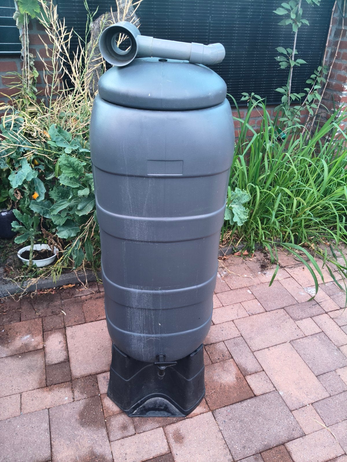 Regenton 110 liter compleet met kraan en vulautomaat + voet, Ophalen