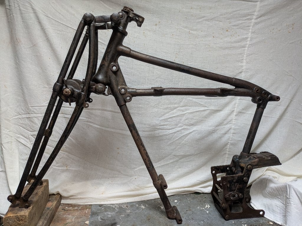 Frame Triumph C serie 1929-1930, Motoren, Ophalen, Gebruikt