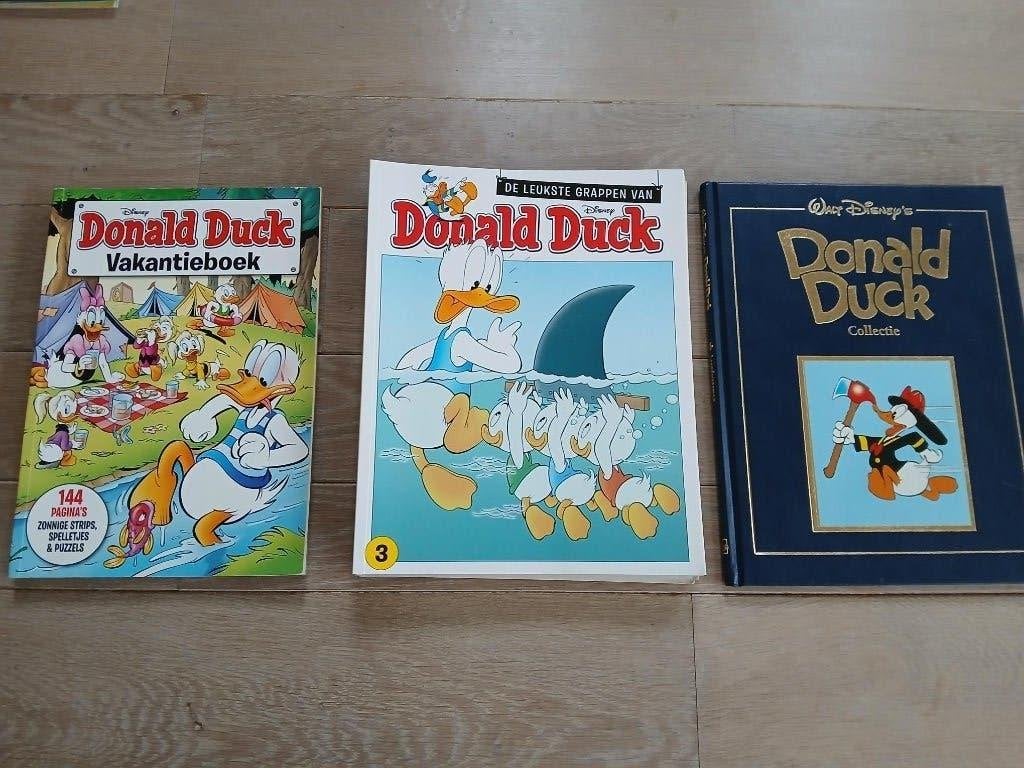 Donald Duck stripboeken paperback + 1 st hardcover, Meerdere stripboeken, Ophalen of Verzenden, Zo goed als nieuw