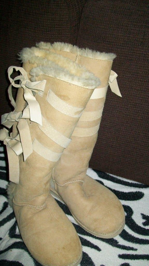 Uggs met strikjes - Beige laarzen met bontvoering 41, Hoge laarzen, Beige, Ophalen of Verzenden, Zo goed als nieuw