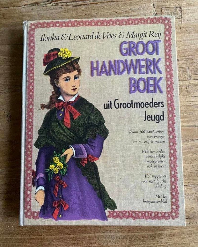 Grootmoeders handwerkboek, Ophalen of Verzenden, Zo goed als nieuw, Overige onderwerpen