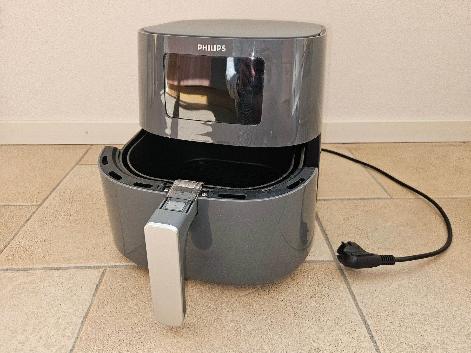 Philips Essential Airfryer XL, 4 liter of meer, Ophalen, Zo goed als nieuw