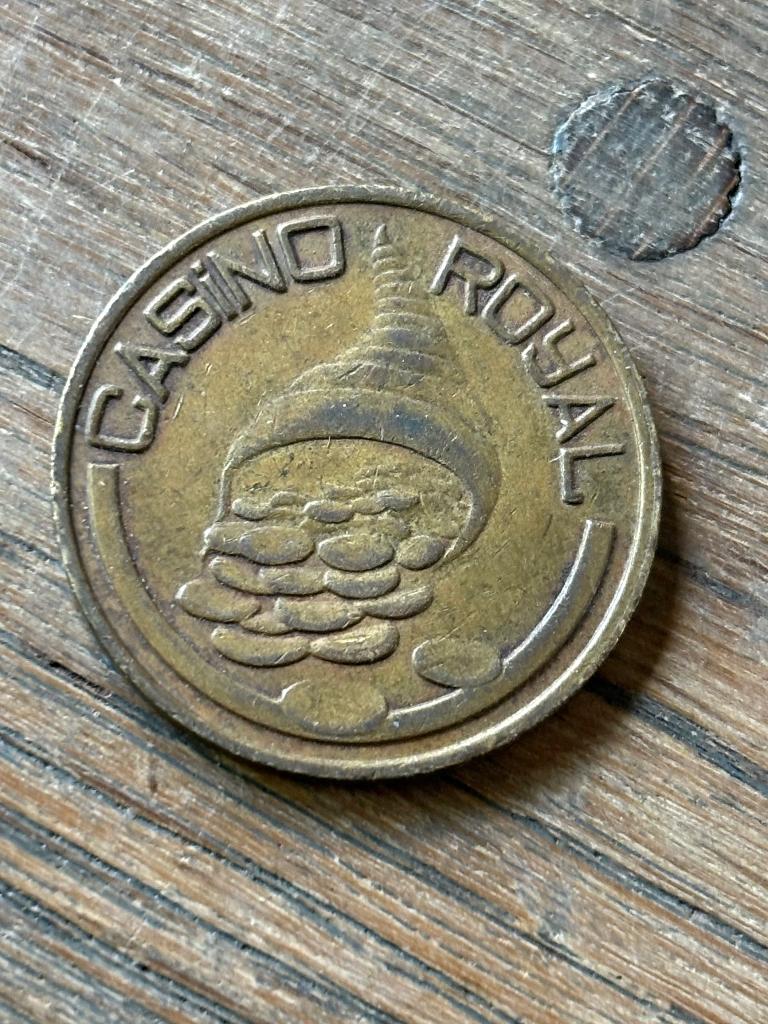 Munt casino royal, Ophalen of Verzenden, Overige materialen, Buitenland