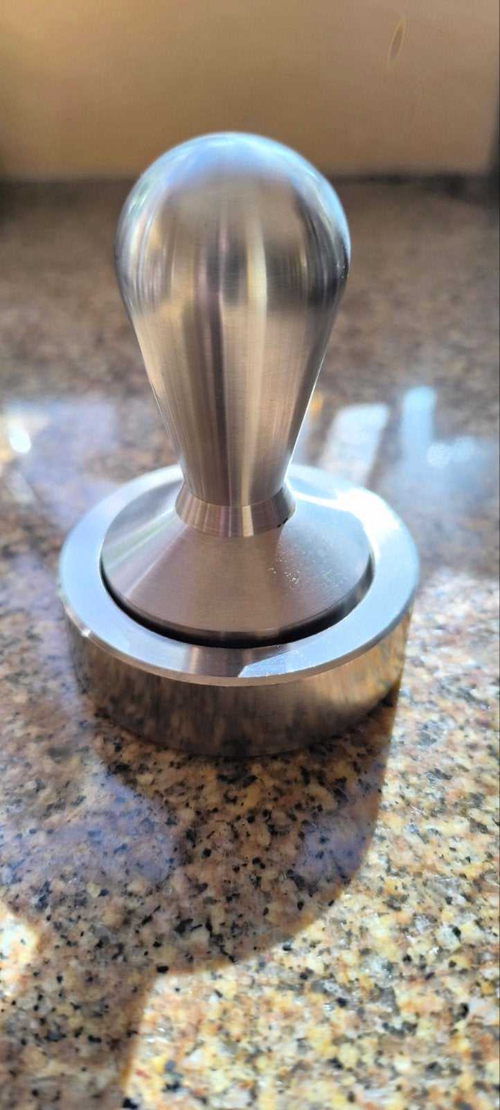 RVS Koffie Tamper met Houder - Zo goed als nieuw, Overige modellen, Gemalen koffie, Ophalen of Verzenden, Zo goed als nieuw