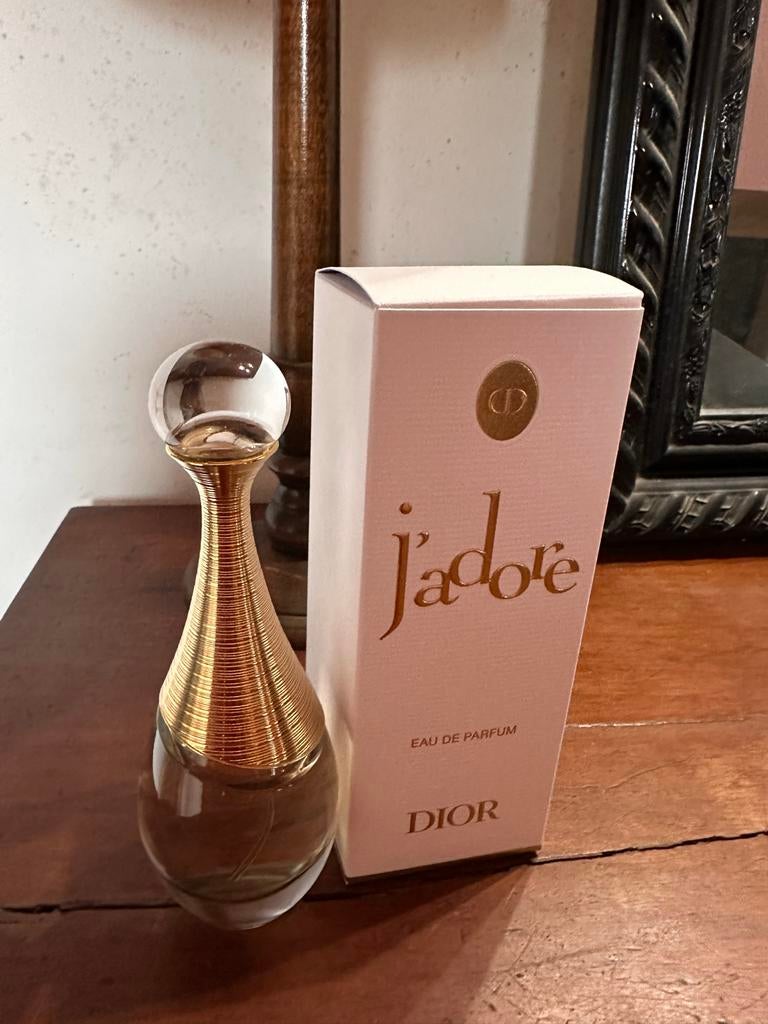 Dior J'adore Eau de Parfum - 30 ml, Sieraden, Tassen en Uiterlijk, Uiterlijk | Parfum, Ophalen of Verzenden, Nieuw