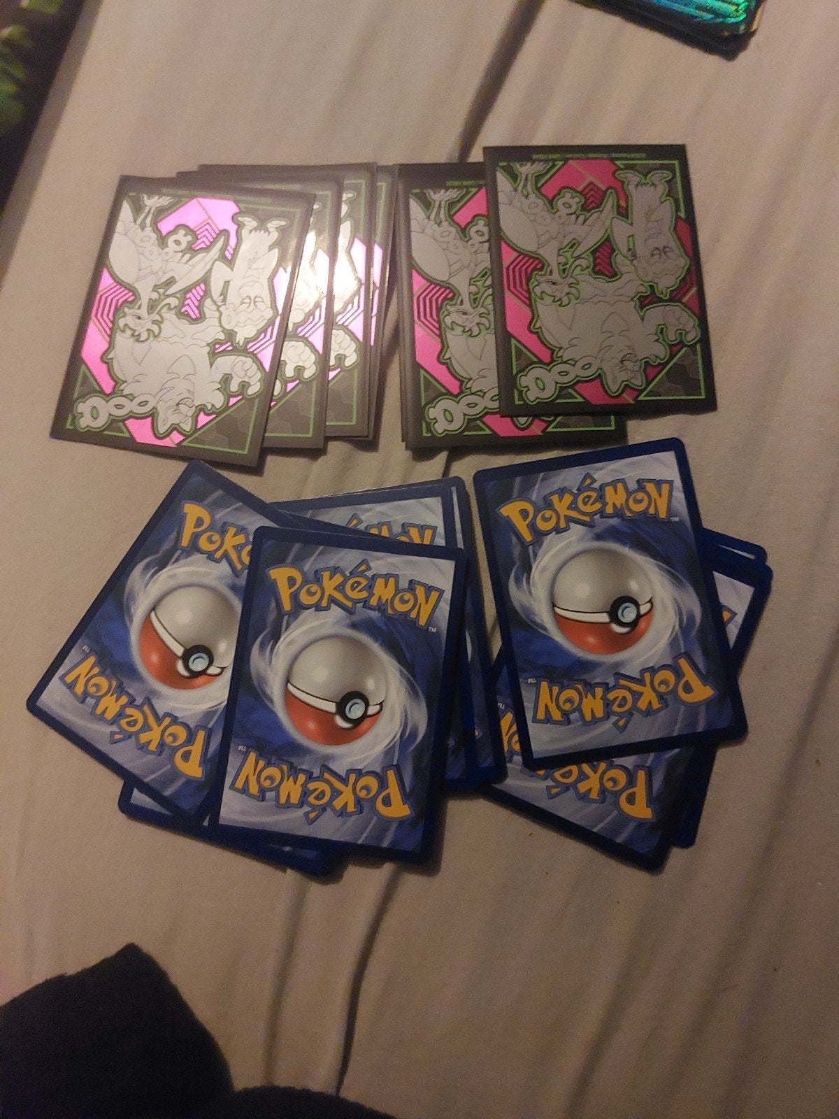 Mystery pack met 30 Pokémon kaarten, Ophalen of Verzenden, Gebruikt, Meerdere kaarten