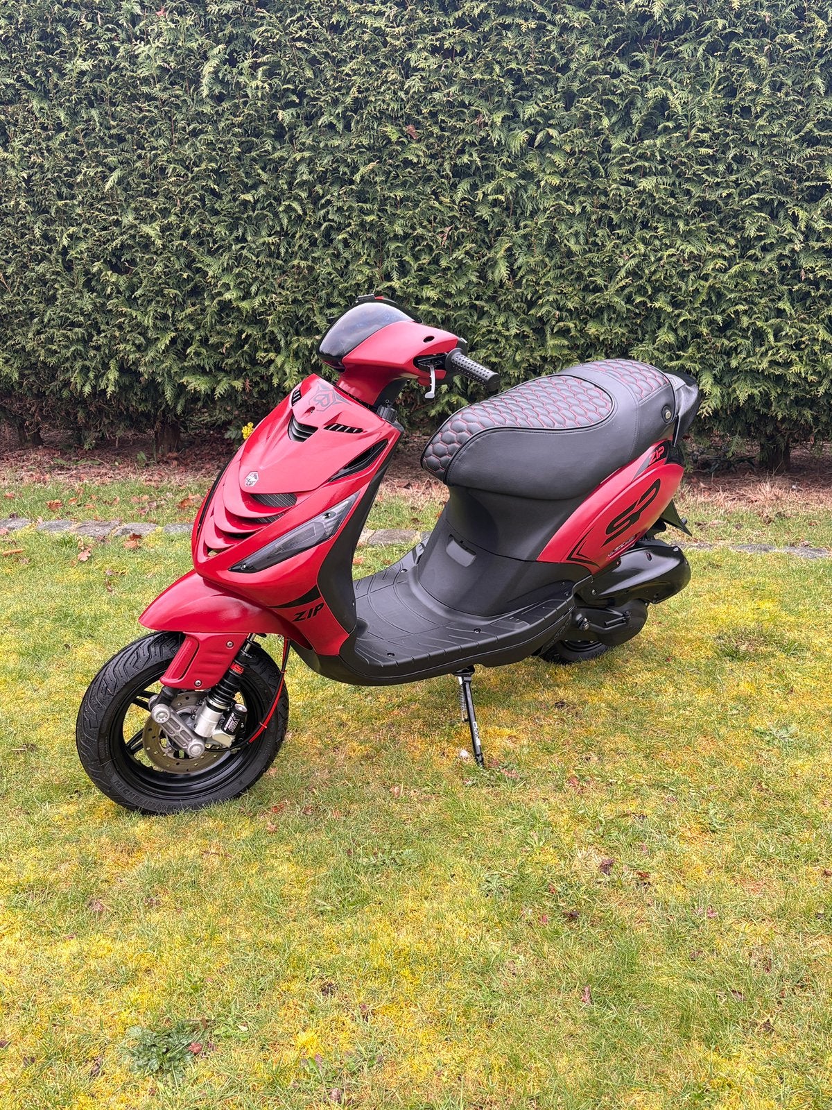 Piaggio zip 180cc A1 LC, Fietsen en Brommers, Scooters | Piaggio, Zo goed als nieuw, Zip, Benzine, Ophalen
