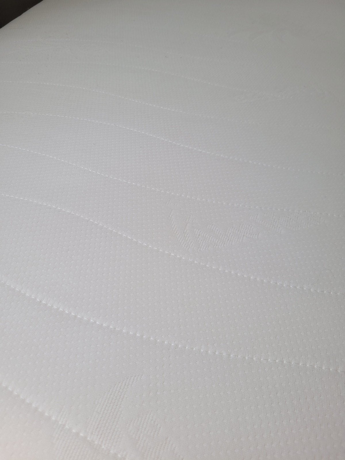 Foto 5 van Tweepersoonsbed 140x200cm met matras en lattenbodem
