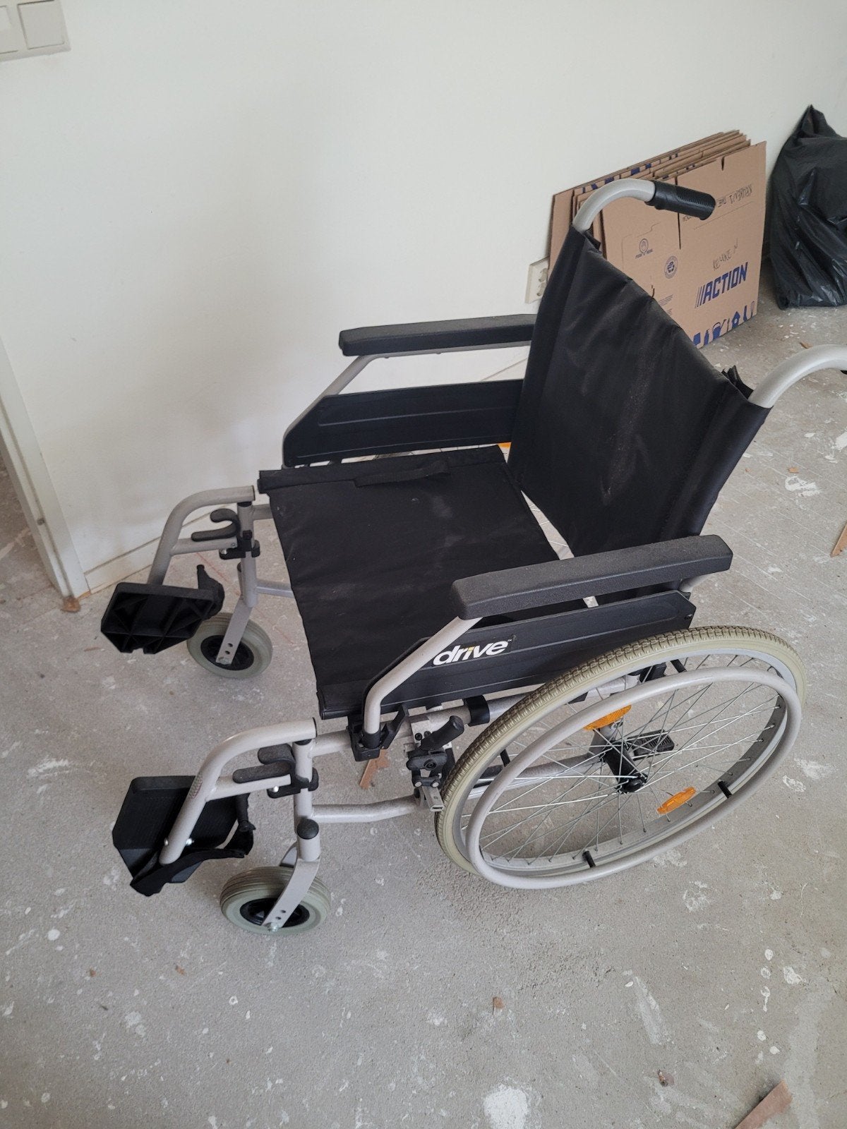 Mooie en goede rolstoel, Diversen, Rolstoelen, Ophalen, Gebruikt, Duwrolstoel