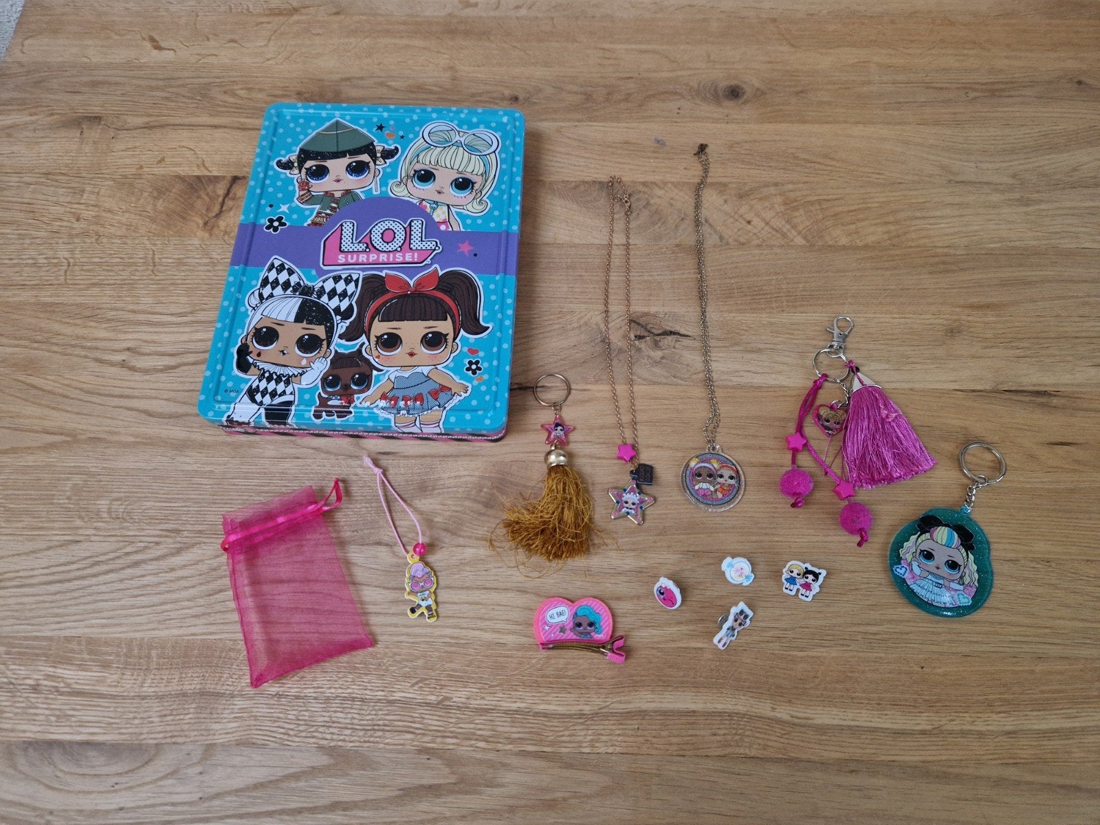 LOL Surprise set met accessoires en tin box, Ophalen of Verzenden, Zo goed als nieuw, Meisje