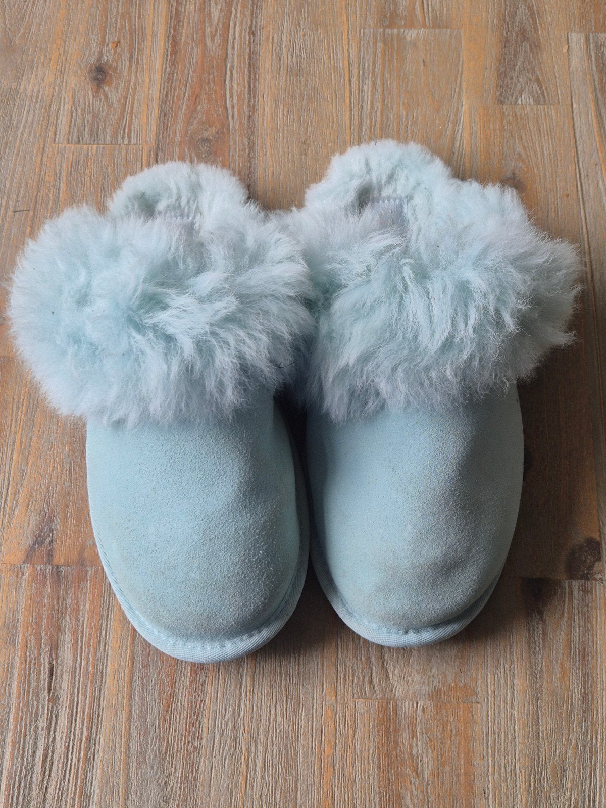 Ugg pantoffels lichtblauw met bont - Maat 38, Blauw, Ophalen of Verzenden, Pantoffels of Sloffen, Gedragen