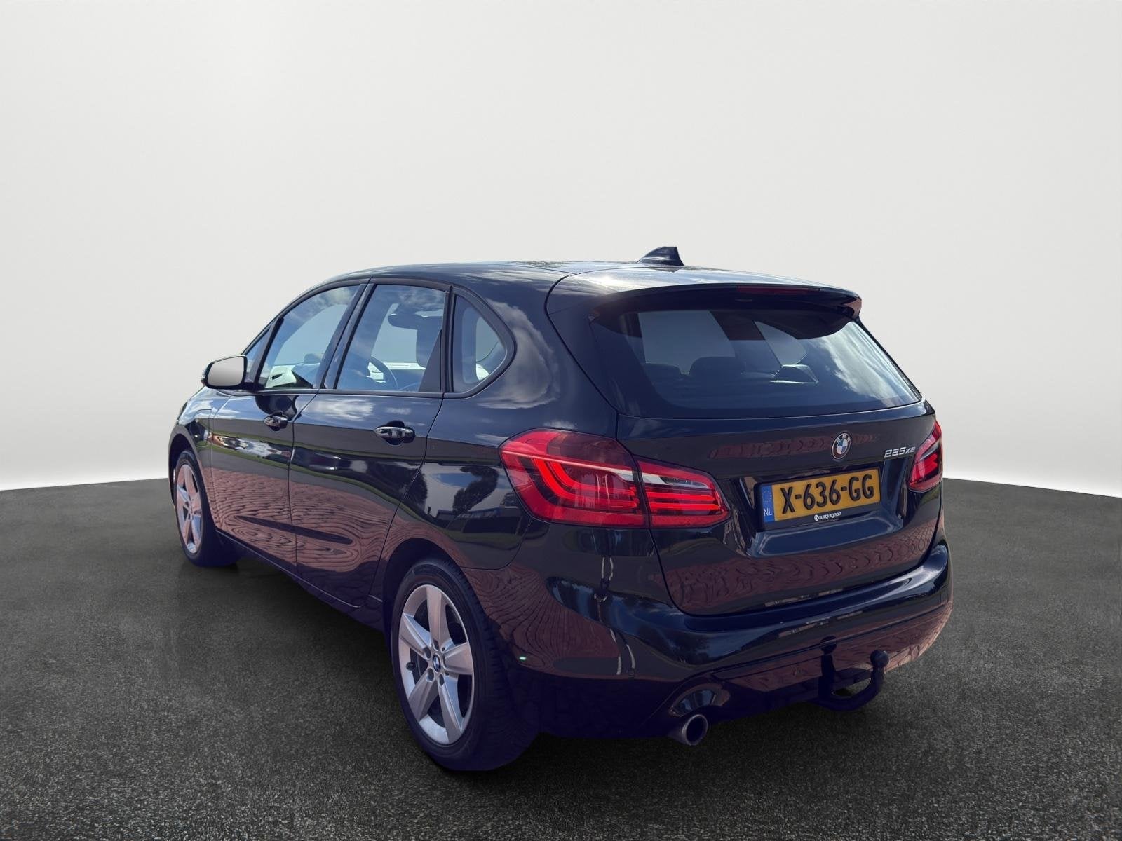 BMW 2-serie Active Tourer 225xe iPerformance High Executive, Auto's, Automaat, 8 kWh, Gebruikt, Euro 6