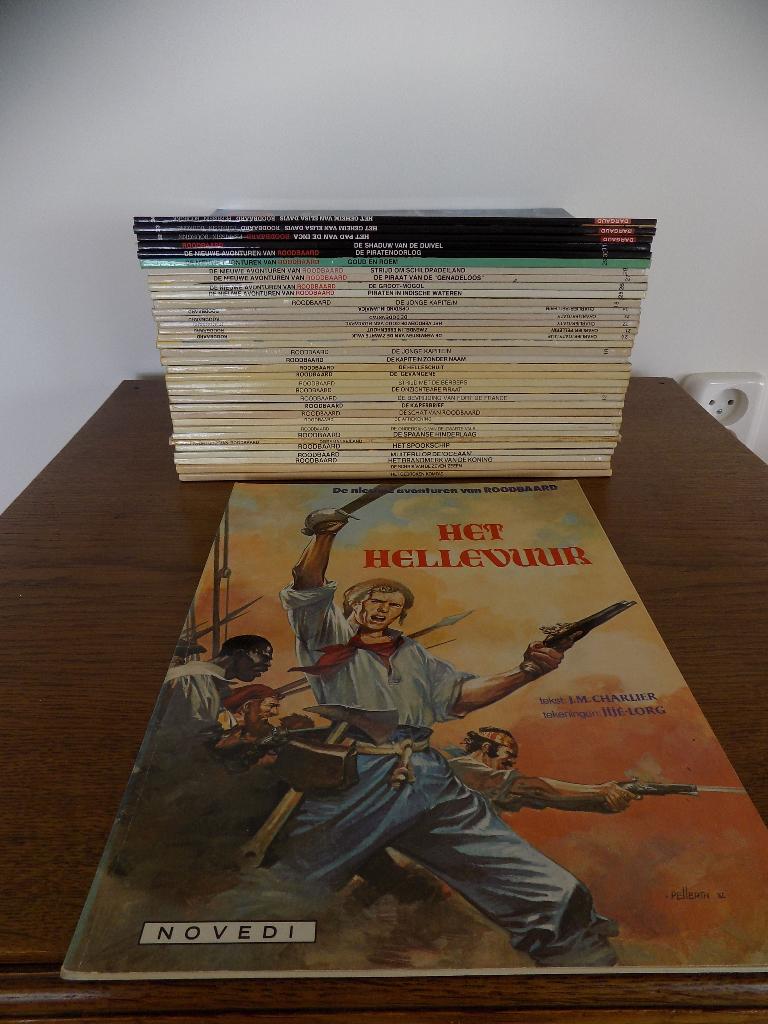 Roodbaard ~ Complete serie 1 t/m 34 + Hellevuur, Boeken, Stripboeken, Complete serie of reeks, Ophalen of Verzenden, Gelezen