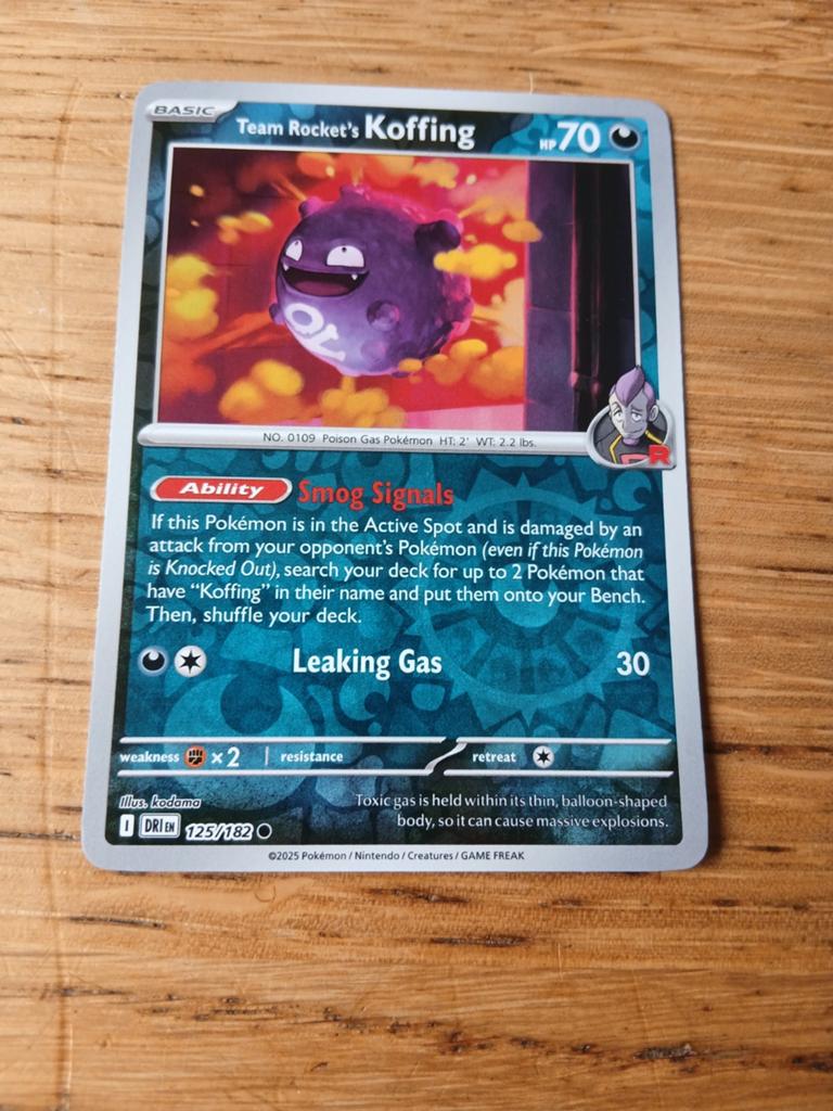 Team Rocket's Koffing Pokémon Kaart 125/182, Ophalen of Verzenden, Zo goed als nieuw, Losse kaart
