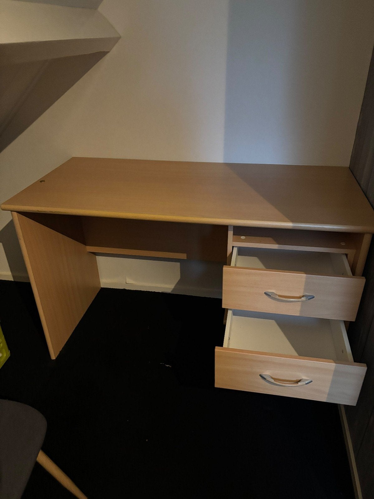 mooi bureau, tegen elk aannemelijk bod!, Ophalen
