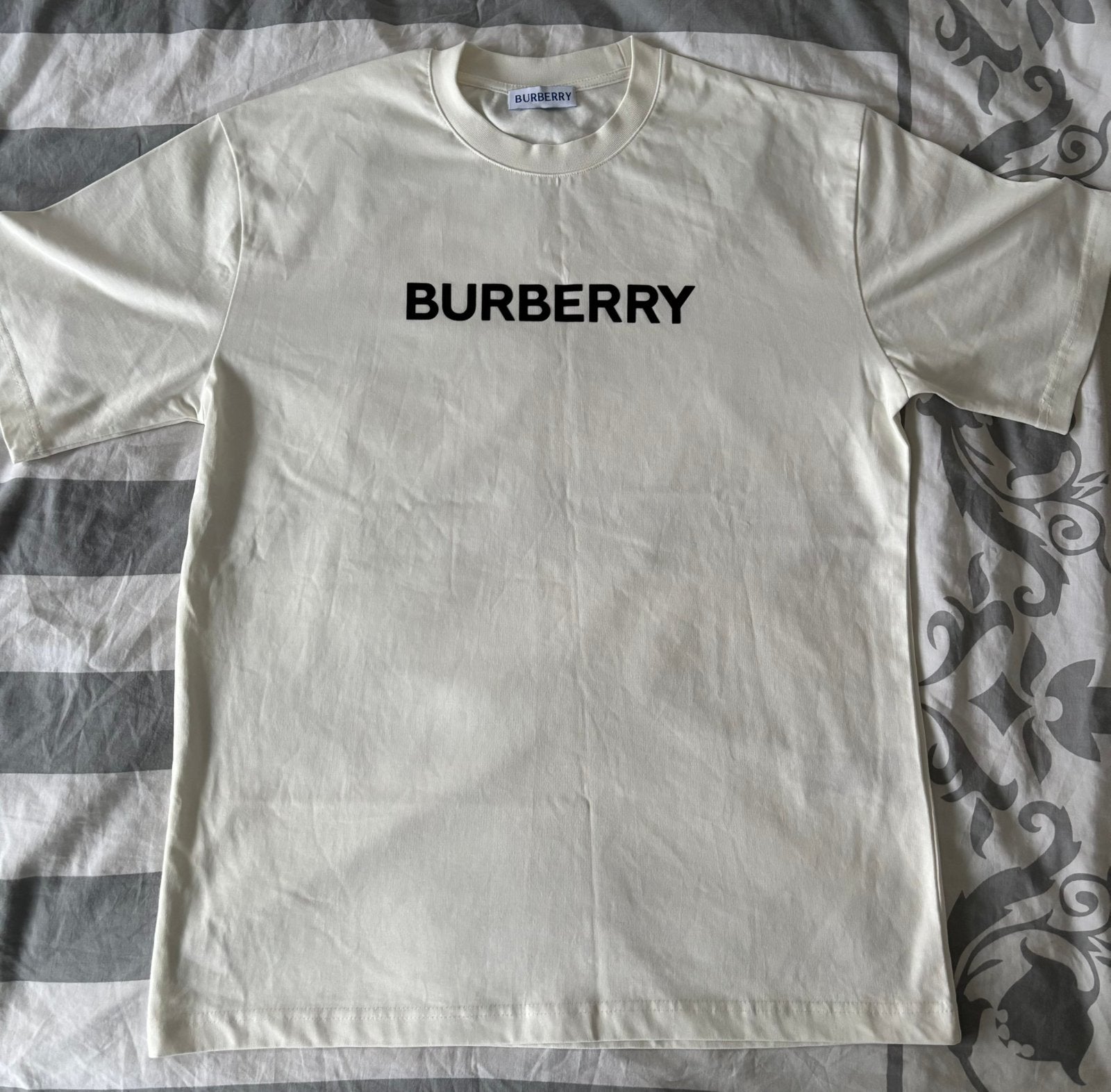 Burberry t-shirt in maat L, Kleding | Heren, T-shirts, Ophalen of Verzenden, Nieuw, Maat 52/54 (L), Wit