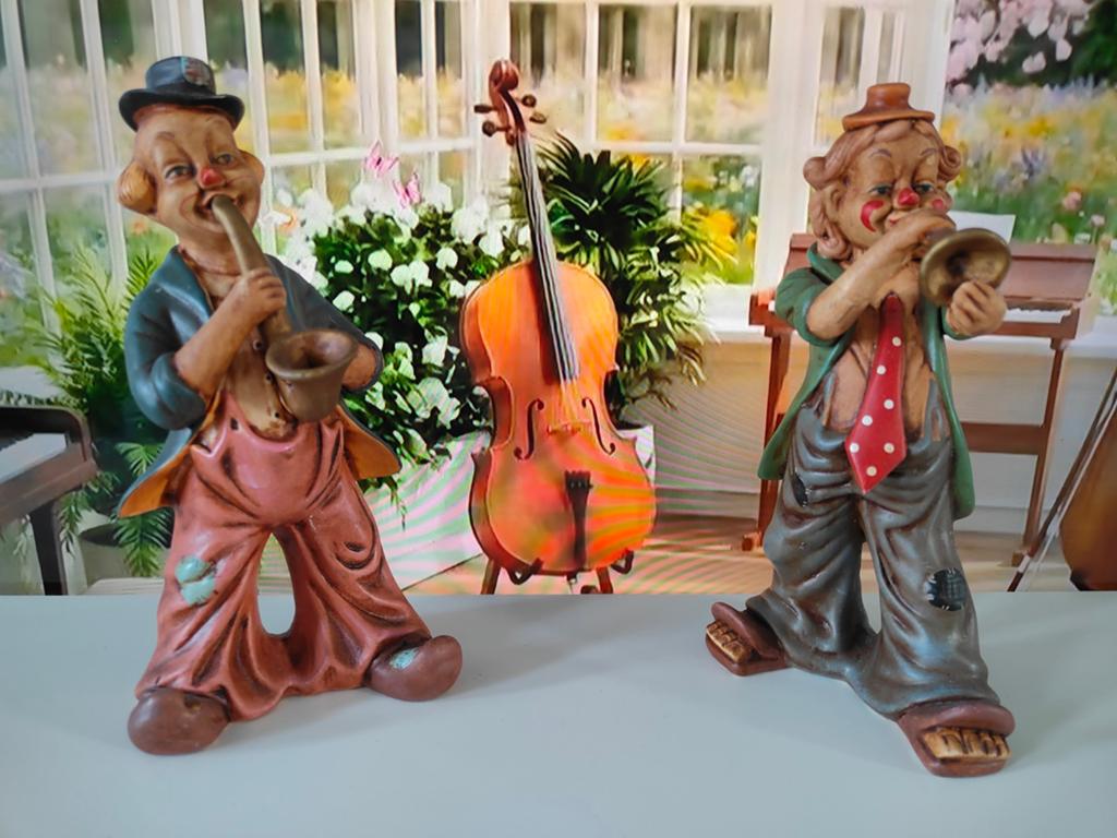 Twee mooie clownbeelden. 22cm, Ophalen of Verzenden, Zo goed als nieuw, Dier