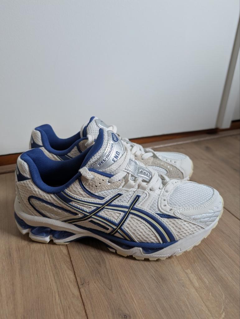 Asics gel-nimbus sneakers 40, Wit, Ophalen of Verzenden, Asics, Sneakers of Gympen