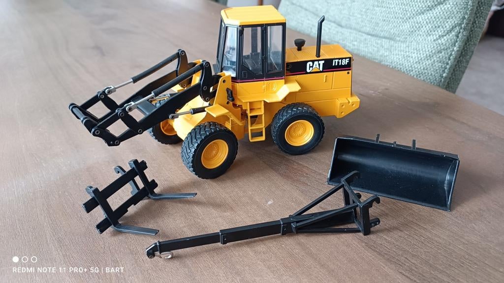 CATERPILLAR IT18F GROTE! SHOVEL MET APPENDAGES ZIE FOTO'S, Ophalen of Verzenden, Zo goed als nieuw, Hijskraan, Tractor of Landbouw