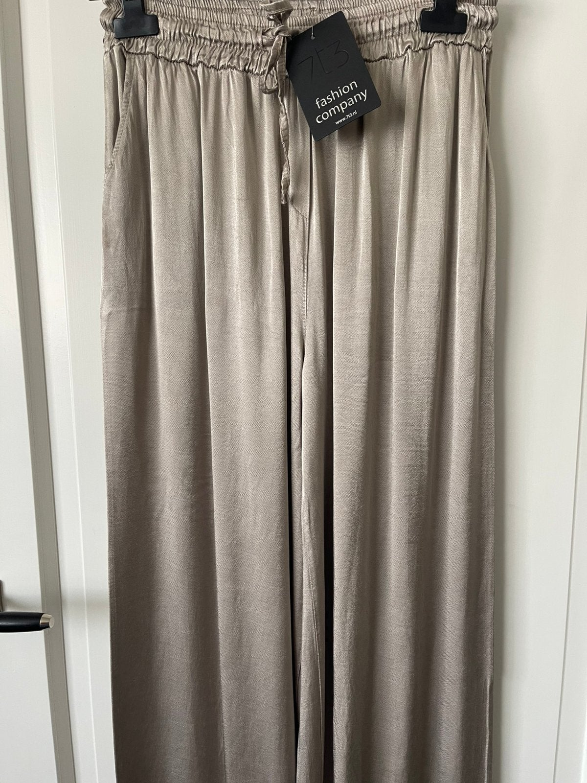 Dames broek soepele stof nieuw bruin en leverkleur, Maat 38/40 (M), Bruin, Nieuw, Ophalen of Verzenden