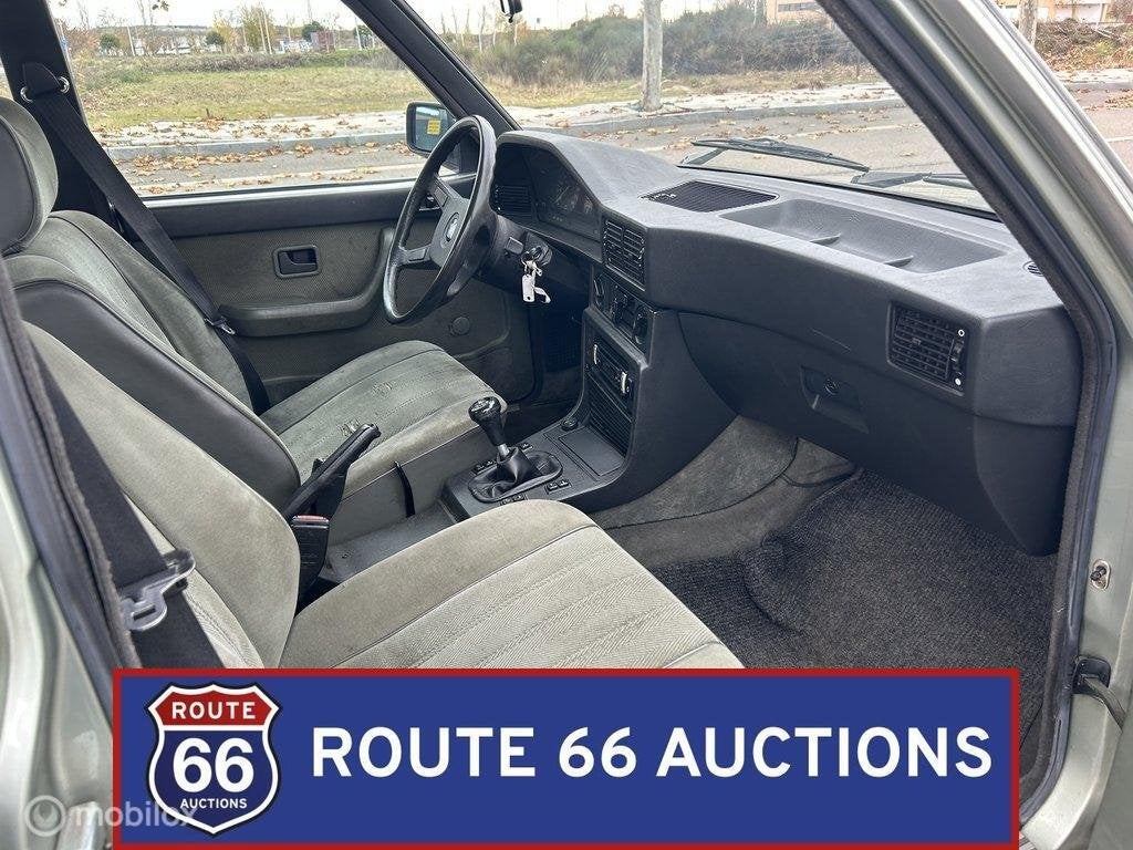 BMW 525i | 1983 | Route 66 Auctions, Auto's, Overige carrosserieën, Zwart, Bedrijf, Handgeschakeld