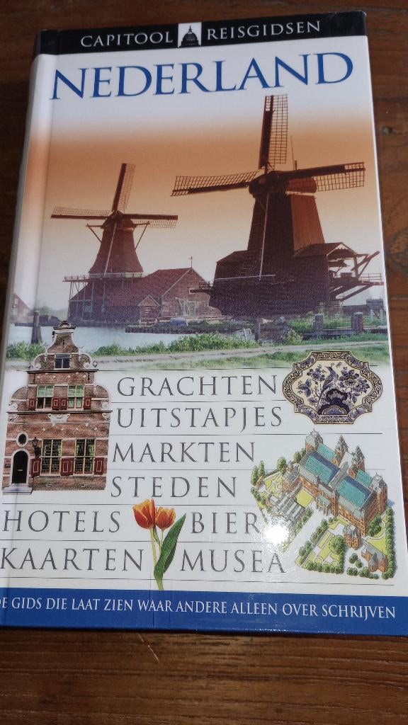 Capitool reisgids NEDERLAND, Boeken, Capitool, Europa, Ophalen of Verzenden, Zo goed als nieuw