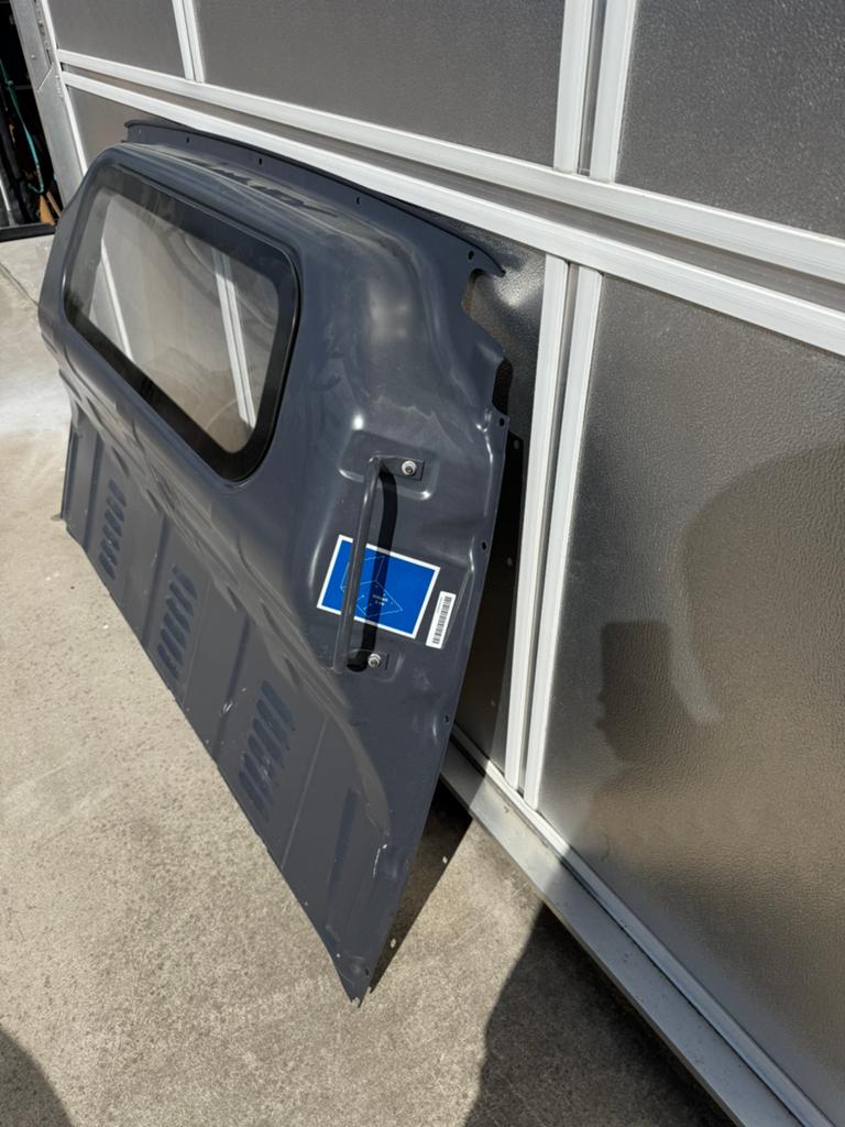 Tussenschot Mercedes Vito 2019 met raam origineel, Auto-onderdelen, Interieur en Bekleding, Ophalen of Verzenden, Gebruikt, Mercedes-Benz