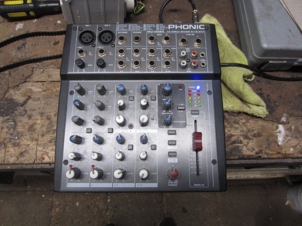 Mengpaneel, Muziek en Instrumenten, Mengpanelen, Ophalen, Zo goed als nieuw, 5 tot 10 kanalen, Microfooningang