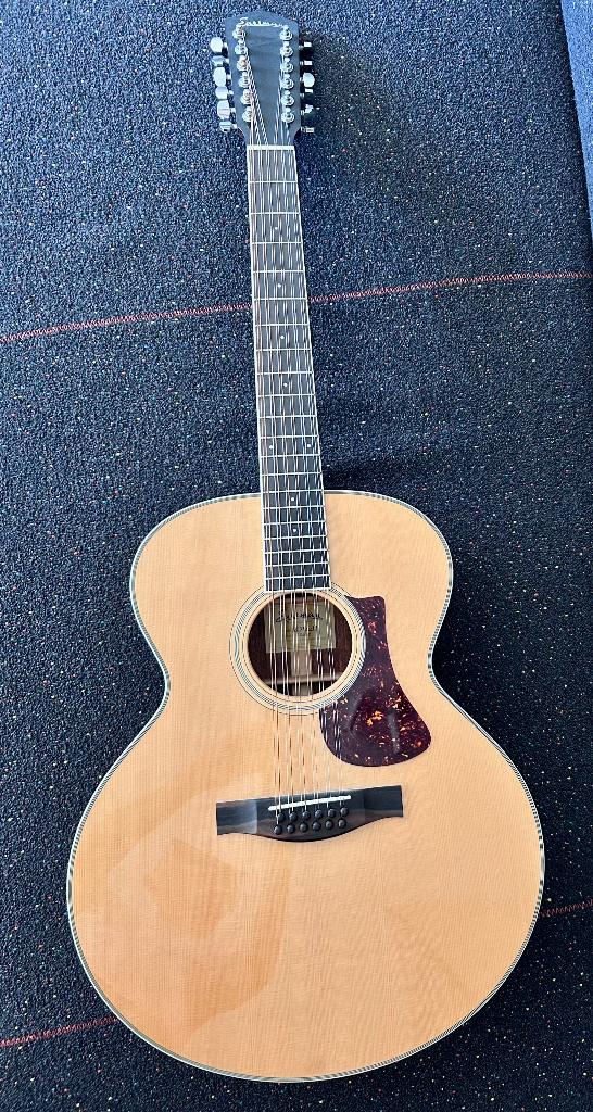 Eastman AC330E-12 string, Muziek en Instrumenten, Snaarinstrumenten | Gitaren | Akoestisch, Ophalen, Zo goed als nieuw, Western- of Steelstringgitaar