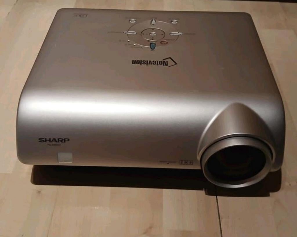 Sharp beamer
met
 Opbergtas, Ophalen of Verzenden, LCD, Overige resoluties, Sharp