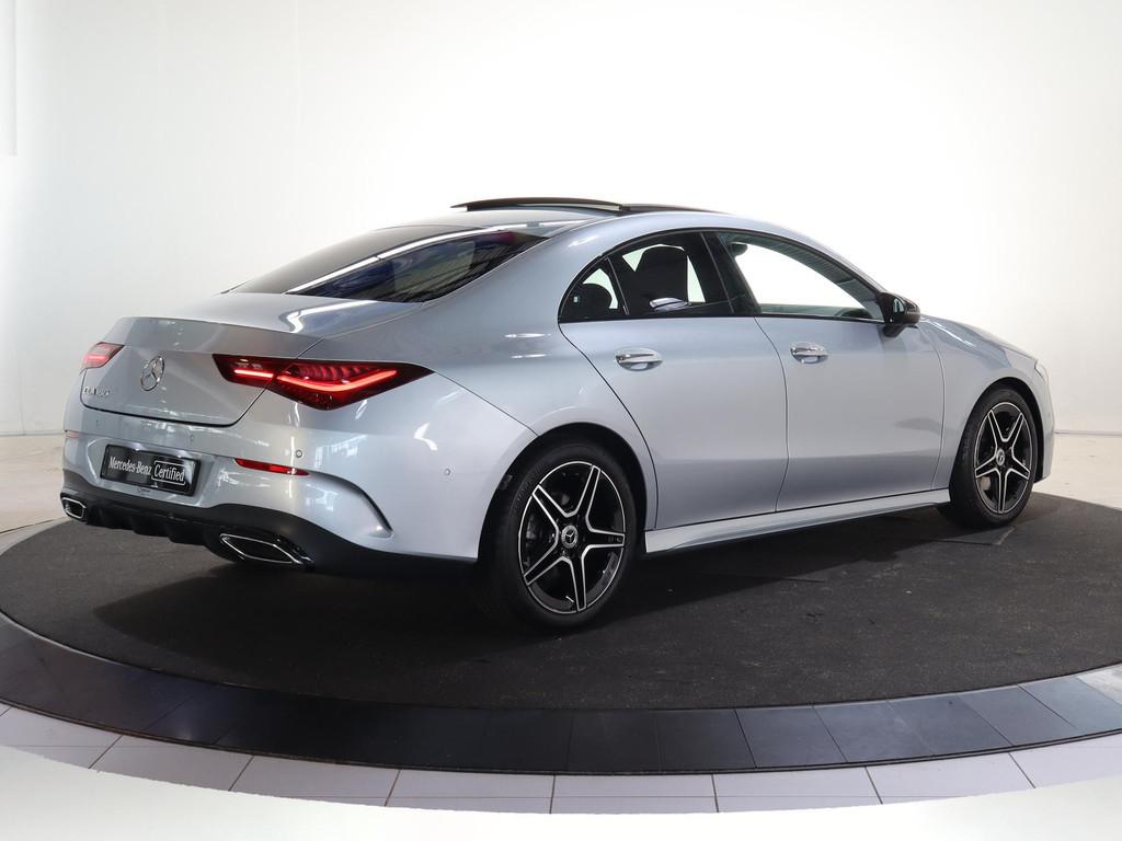 Mercedes-Benz CLA-klasse 180 AMG Line | Panoramaschuifdak |, Auto's, Mercedes-Benz, CLA, 136 pk, Gebruikt, 4 cilinders