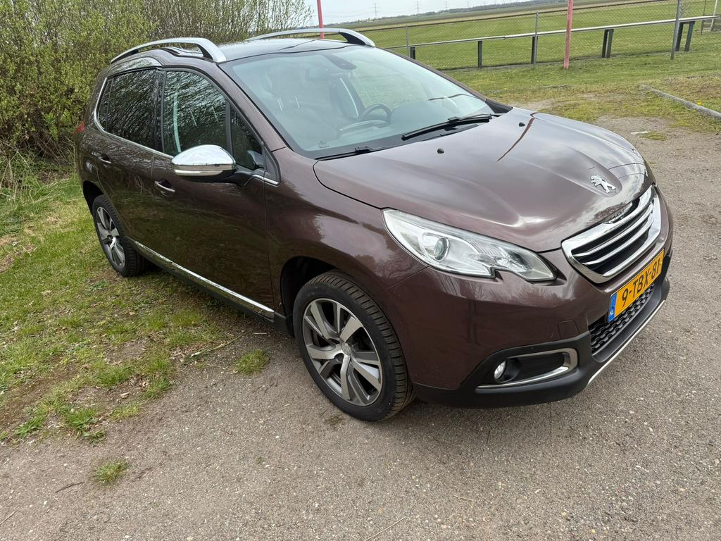 Peugeot 2008 1.6 VTI 88KW/120PK 2014 Bruin, Auto's, Voorwielaandrijving, 4 cilinders, 1055 kg, 49 €/maand