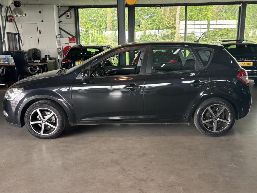 Kia cee'd 1.6 CVVT X-ecutive, Auto's, Kia, Euro 5, Stof, Gebruikt, 1591 cc