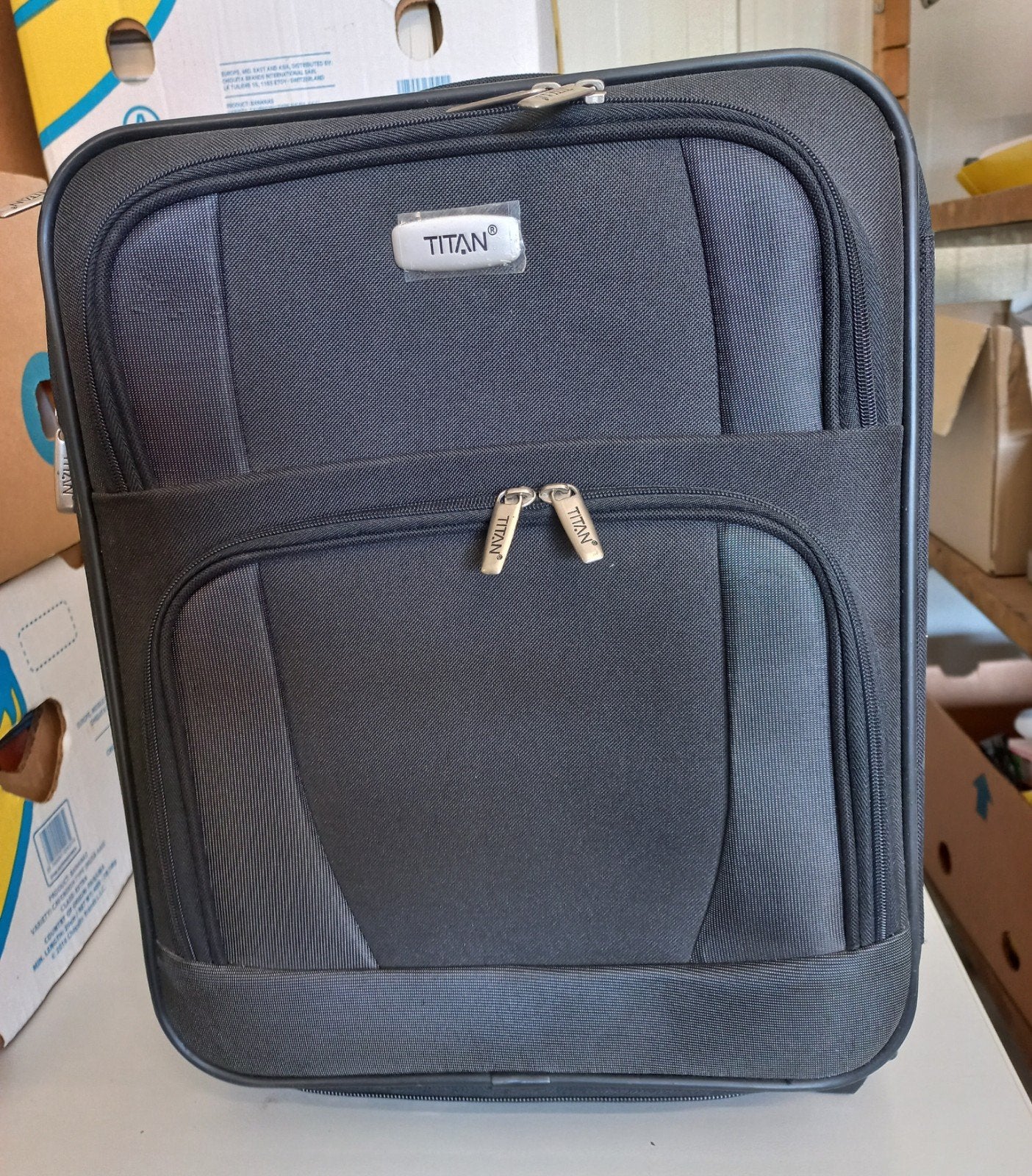Titan Reiskoffer - Handbagage formaat (45x33x20 cm), Zwart, Ophalen of Verzenden, Zo goed als nieuw, 35 tot 55 cm