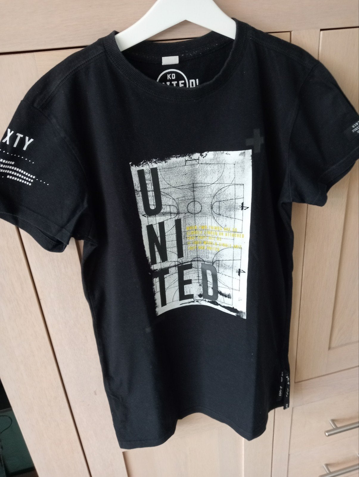 Tshirt KD united mt 164, Verzenden, Zo goed als nieuw, Jongen, Shirt of Longsleeve