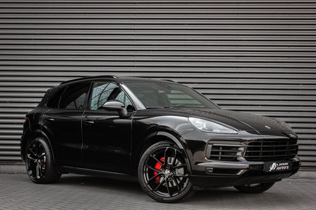 Porsche Cayenne 3.0 E-Hybrid FULL BLACK / PANO-DAK / SPORT C, Auto's, Automaat, Cayenne, 14 kWh, 2995 cc