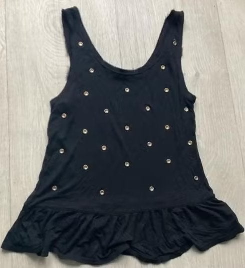 Zwarte top met studs Maat XS van Tally Weijl, Tally weijl, Zwart, Ophalen of Verzenden, Zo goed als nieuw