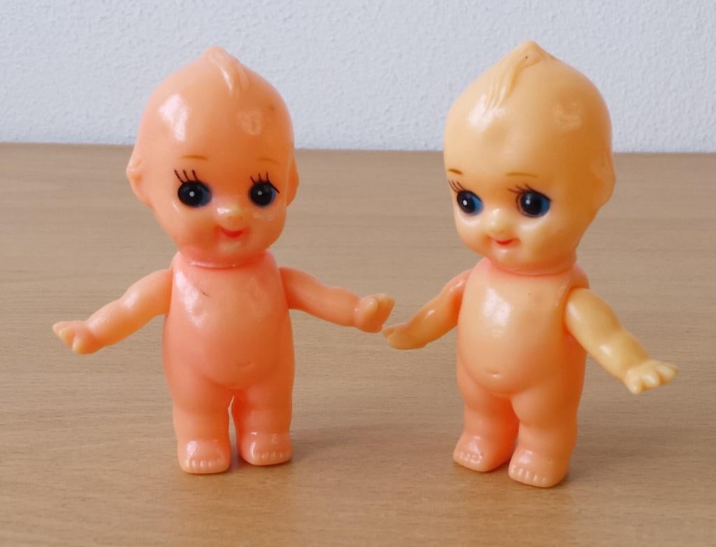 2 Kewpie Poppetjes met Vleugels - hard celluloid - 8,5 cm, Verzamelen, Gebruikt, Ophalen of Verzenden, Nvt, Pop