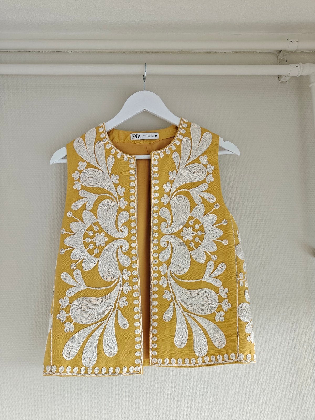 Gilet Zara, Zara, Geel, Nieuw, Ophalen of Verzenden