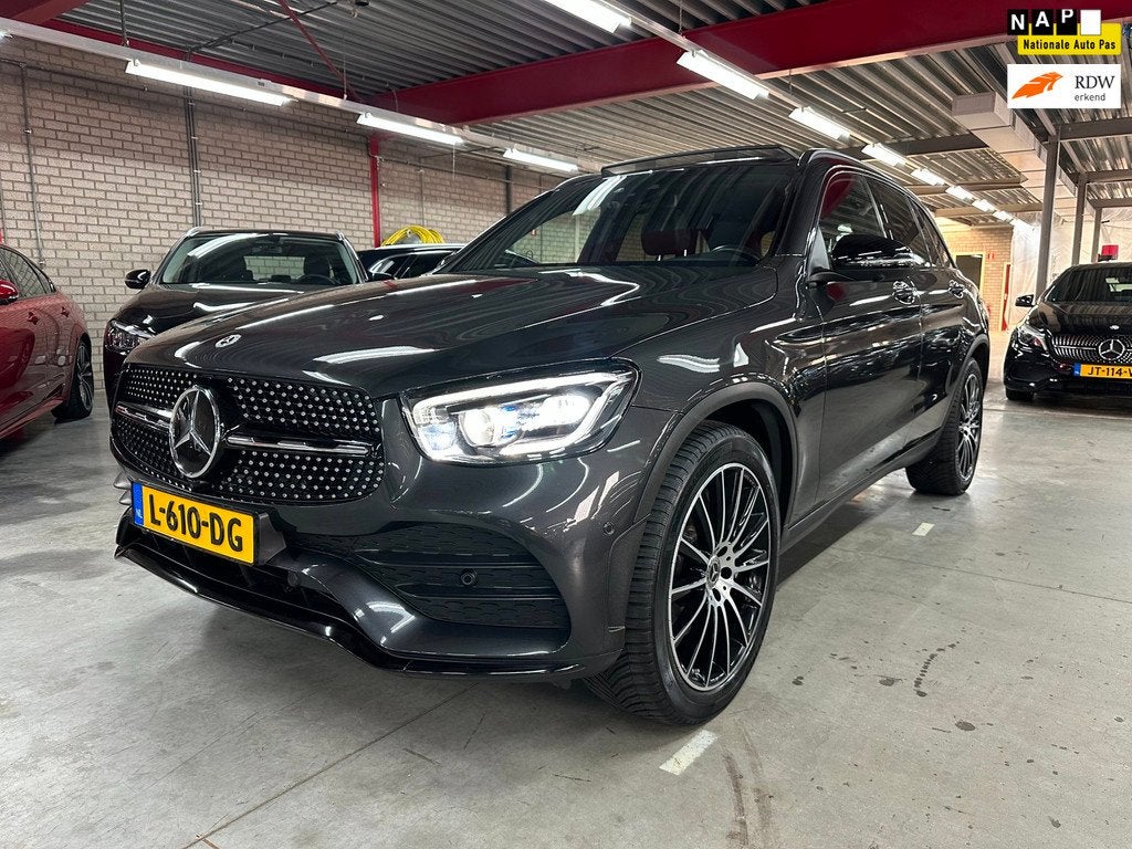 Mercedes-Benz GLC-klasse 300de 4MATIC, AMG, Pano, Trekhaak, Auto's, Gebruikt, 4 cilinders, Vierwielaandrijving, Automatische klimaatregeling