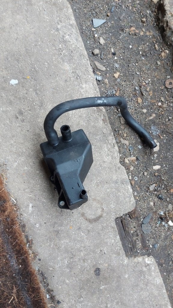 Reservoir Saab 95 uit 2003, Ophalen of Verzenden