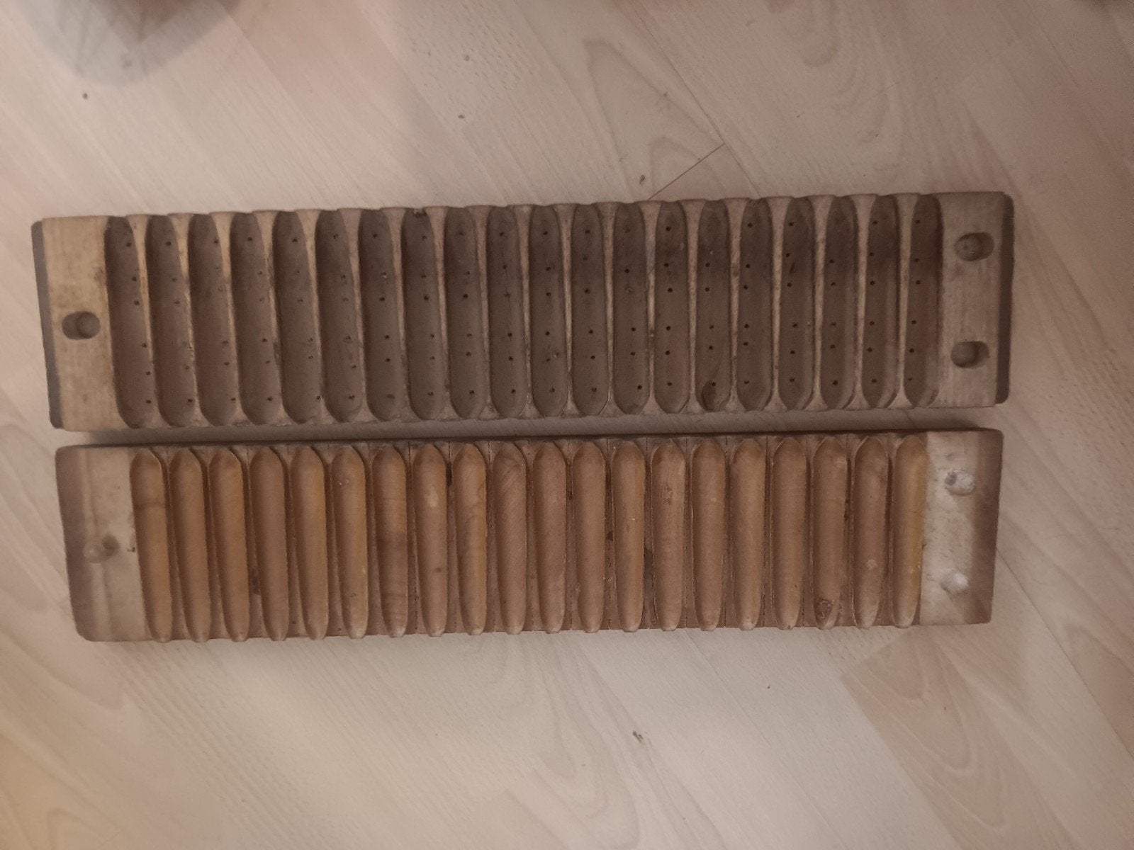 Antieke houten sigarenmal - Perlu-Vorm Helmond, Ophalen of Verzenden