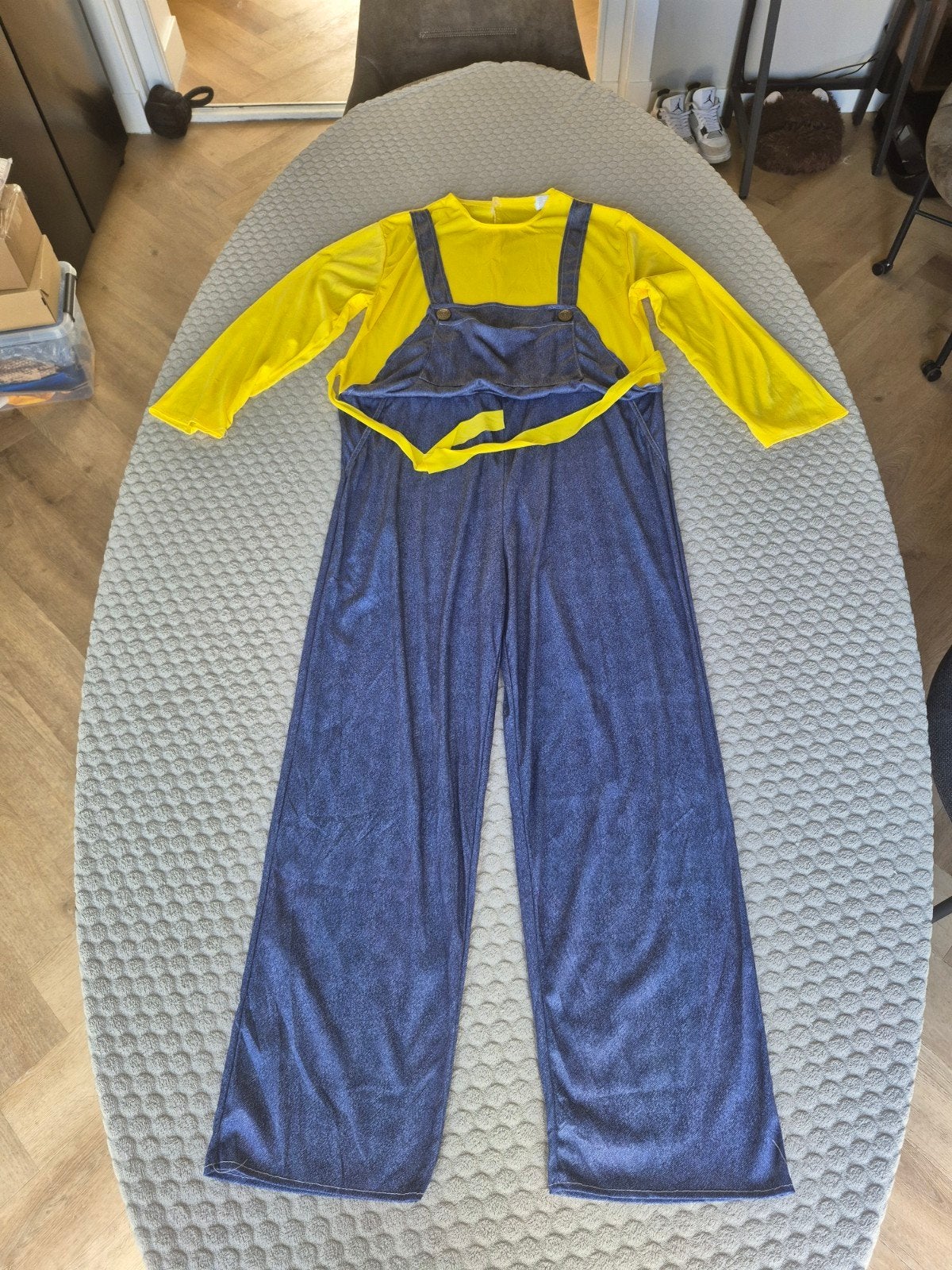 Minions kostuum M-L 100% polyester, Maat 52/54 (L), Ophalen of Verzenden, Kleding, Minions