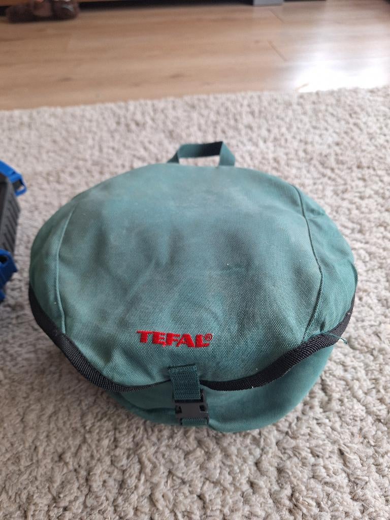 Tefal lichtgewicht pannenset voor de camping, Caravans en Kamperen, Kampeeraccessoires, Ophalen of Verzenden, Gebruikt