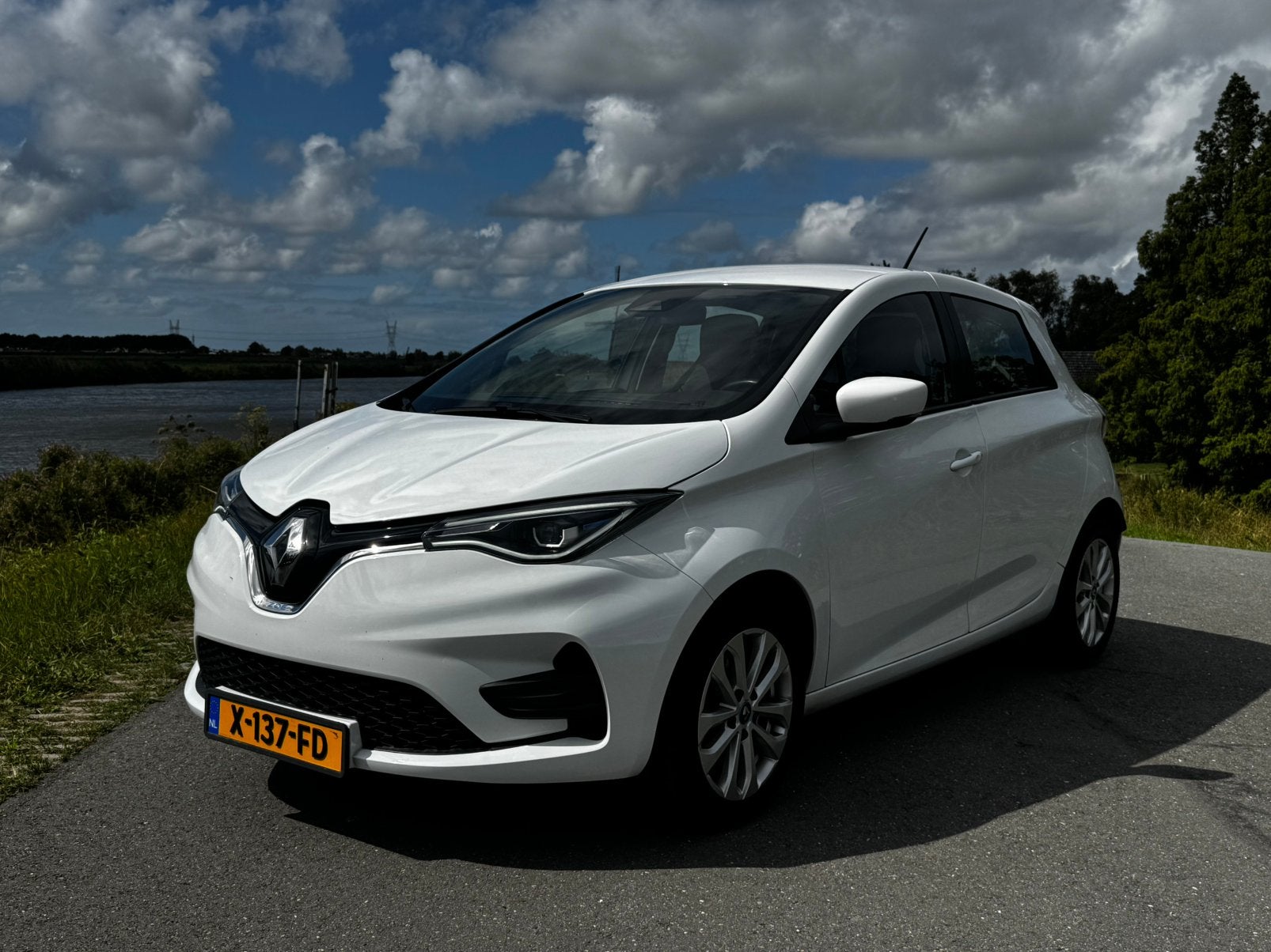 Renault ZOE R110 KOOPACCU, Auto's, Zwart, Leder en Stof, Wit, Elektrisch