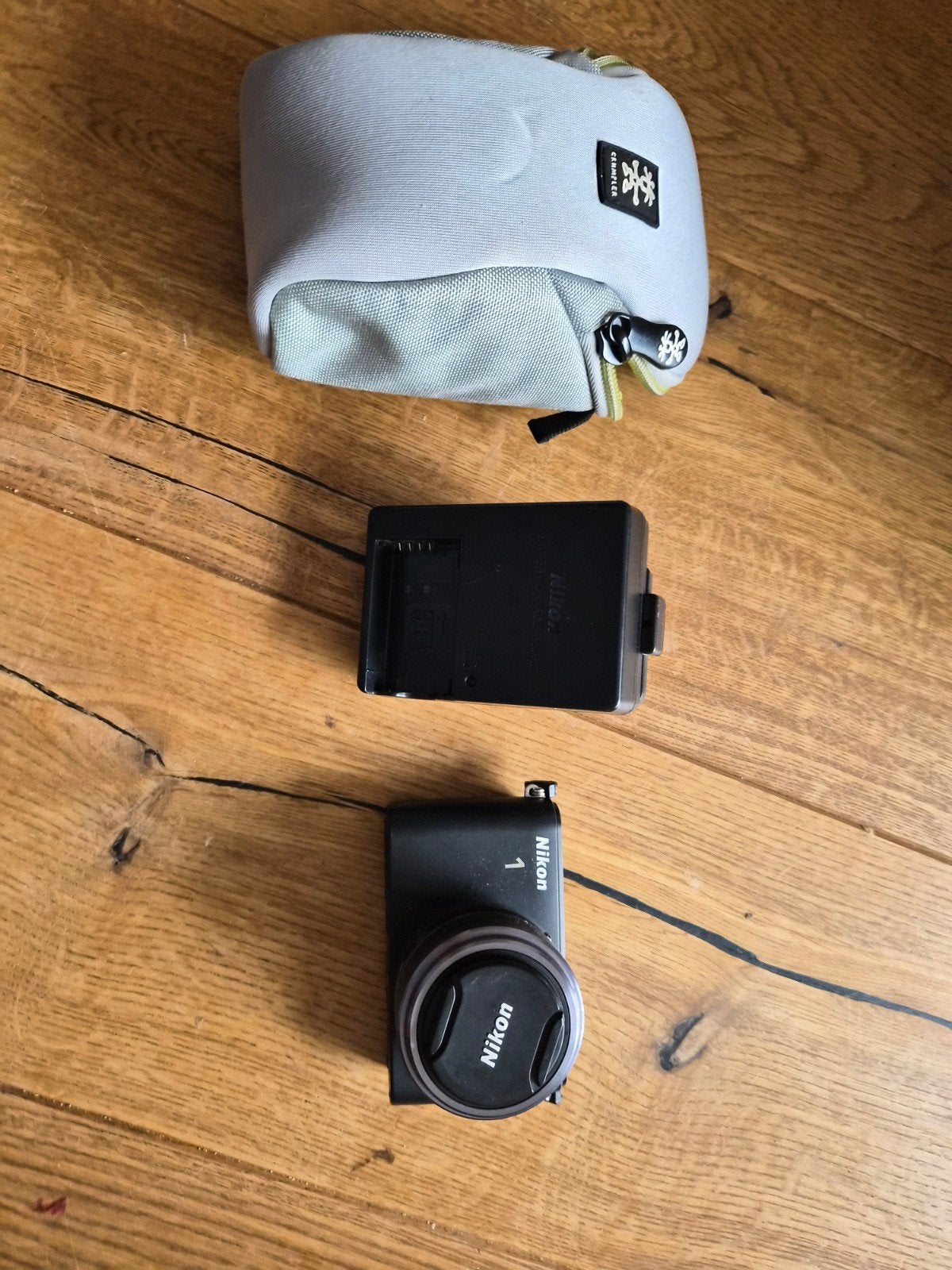 Nikon 1 S1 met 1 Nikkor 11-27.5mm lens, Gebruikt, Ophalen of Verzenden, Nikon, Accu